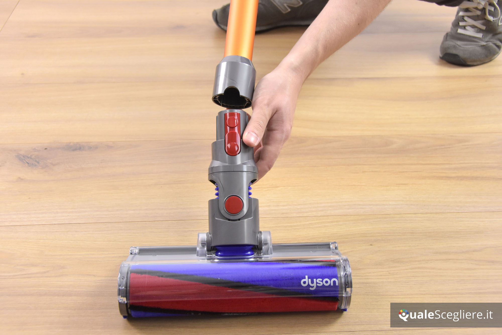 scarica dyson v8 batteria